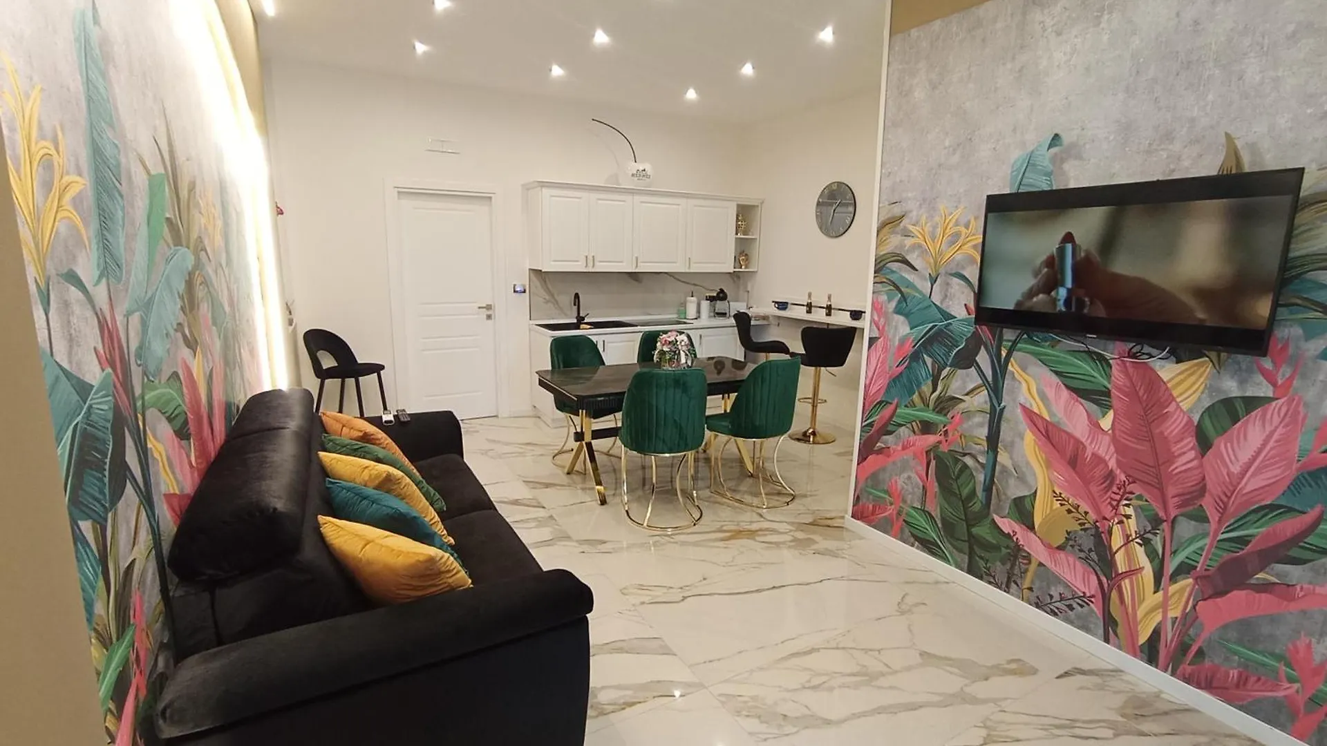Luxury House Tina Apartment Naples 0*,  Italy