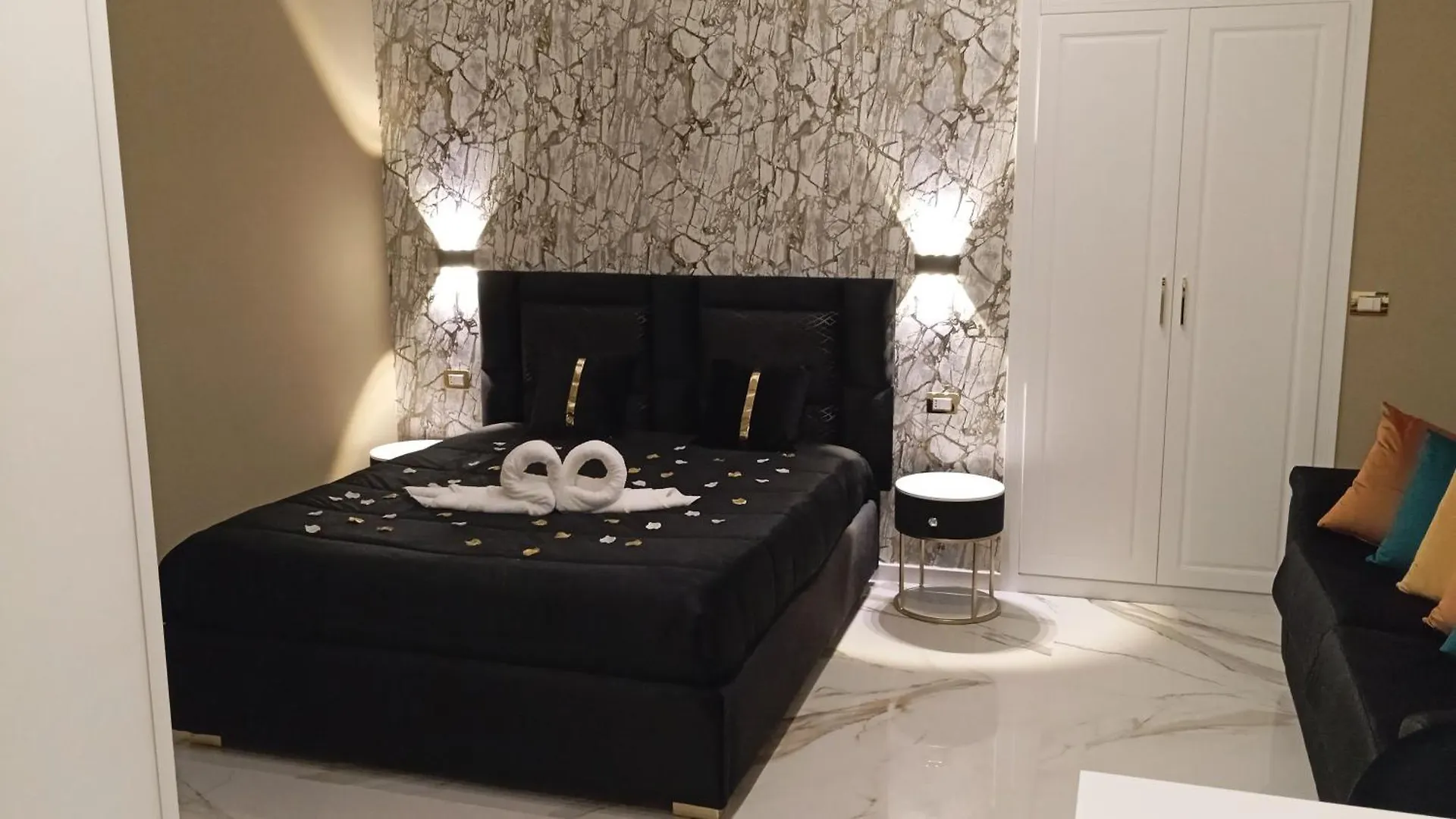 Luxury House Tina Daire Napoli İtalya