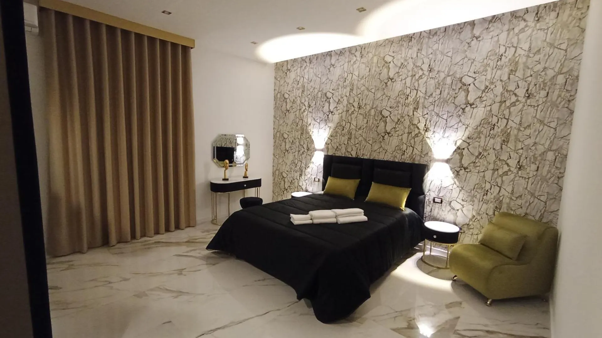 Luxury House Tina Daire Napoli